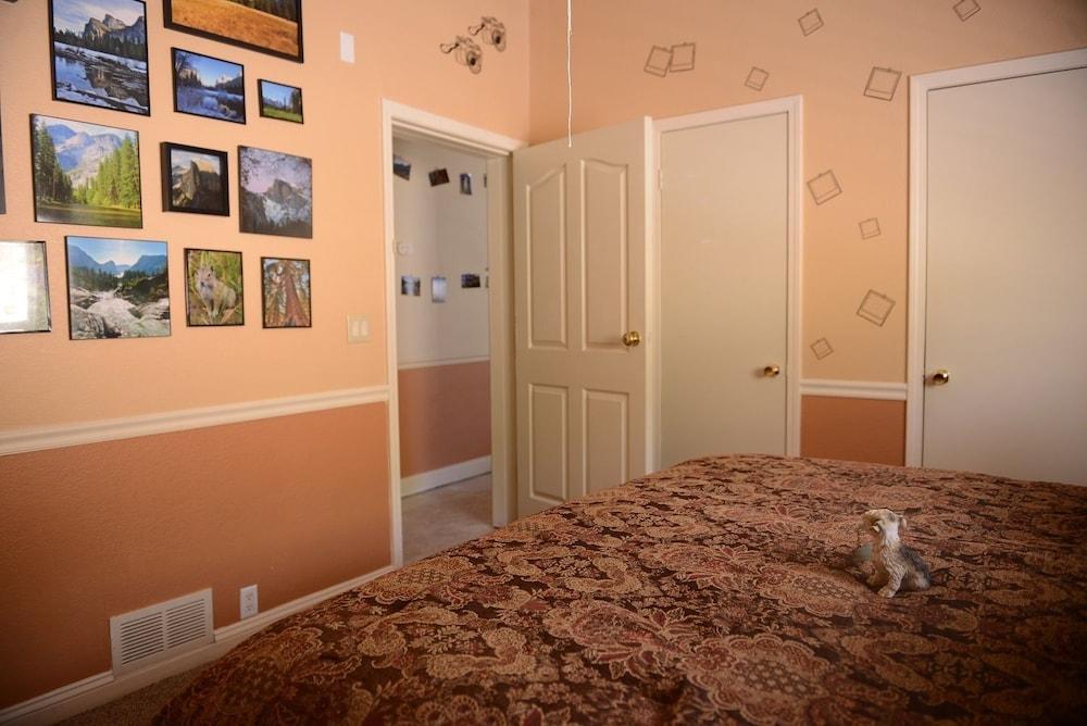 Bed & Breakfast Hounds Tooth Oakhurst