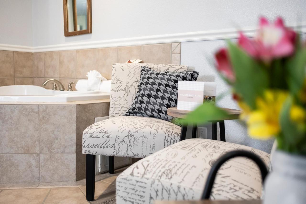 Bed & Breakfast Hounds Tooth 4*