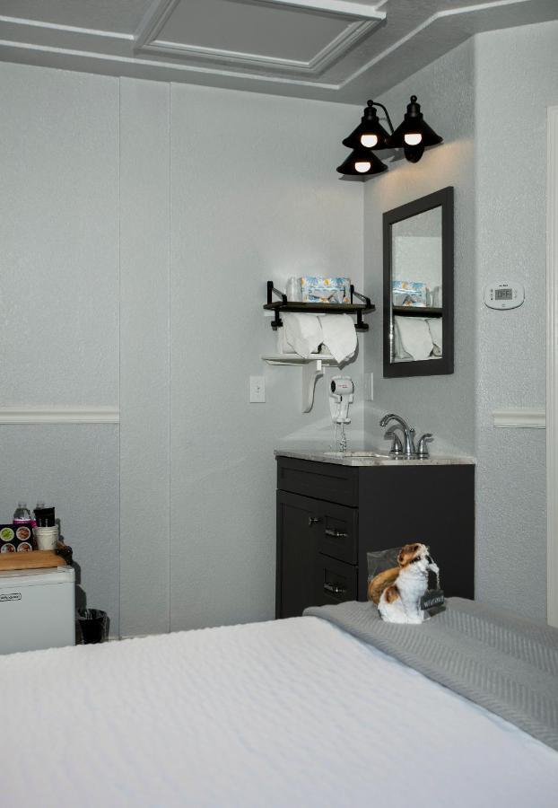 Hounds Tooth 4*